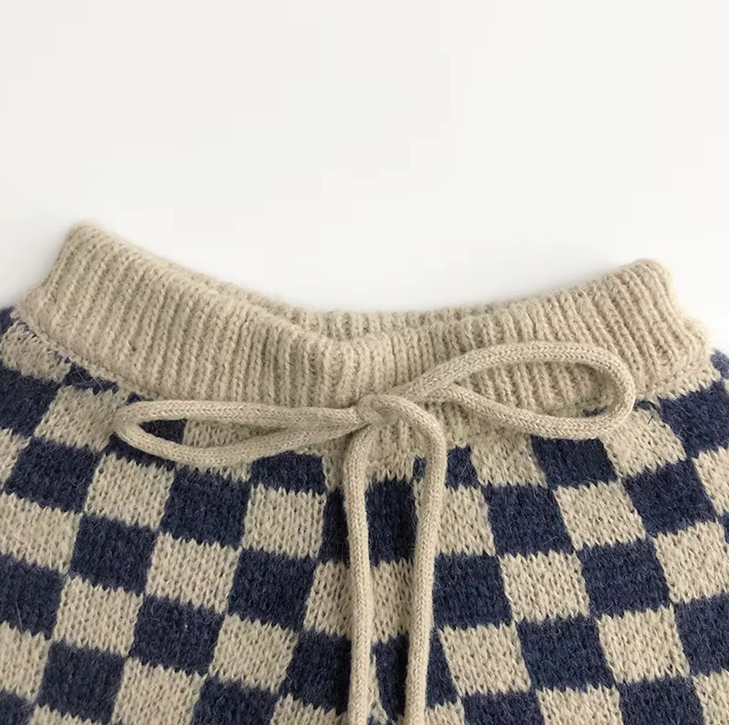 Knitted Block Set Bottom detail